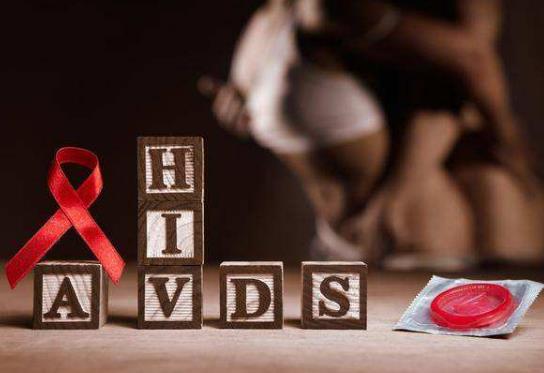 得了艾滋病不治疗疾控会找上门吗?怎样辨别身边的艾滋病人