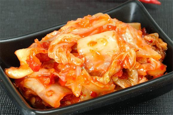 辣白菜放糯米粉的作用 辣白菜放糯米好吃还是不放 辣白菜放糯米粉的作用 辣白菜放糯米好吃还是不放