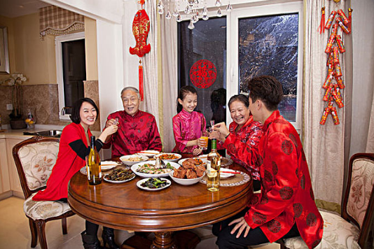 就地过年指的是多大范围1