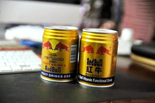 红牛不能和什么同食 红牛能和牛奶一起喝吗 红牛不能和什么同食 红牛能和牛奶一起喝吗