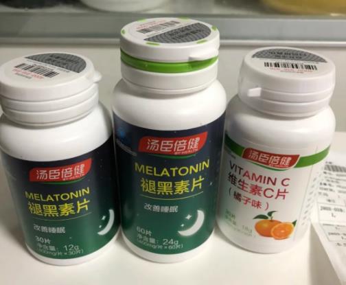 褪黑素可以吃两粒吗?终生吃安眠药的人有什么危害