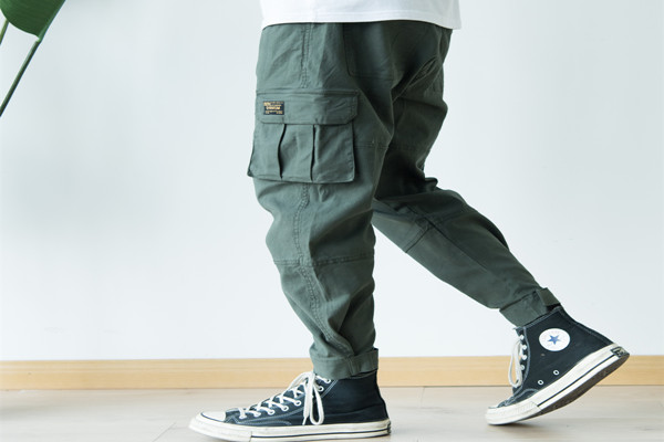 工装裤是什么裤子 工装裤的来源是什么 工装裤是什么裤子 工装裤的来源是什么