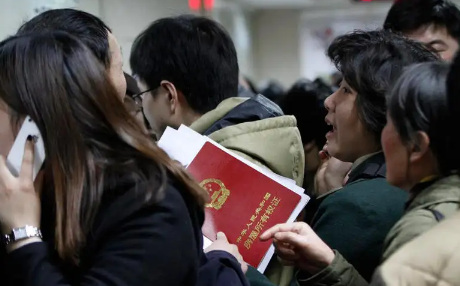 二手房过户后有瑕疵谁负责1