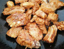 排骨土豆家常做法 7步教你做简单美味红烧排骨土豆块4
