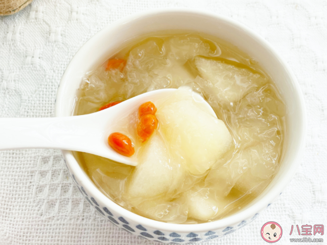 熬梨汤真能润肺止咳吗 ?为什么煮出的梨汤发黑 熬梨汤真能润肺止咳吗 ?为什么煮出的梨汤发黑