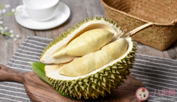 吃榴莲建议每天不要超过200克 榴莲的热量到底有多高 吃榴莲建议每天不要超过200克 榴莲的热量到底有多高