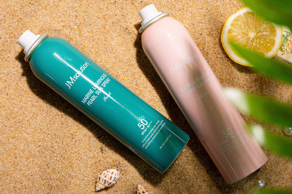 防晒喷雾对皮肤有伤害吗 防晒喷雾含有酒精吗 防晒喷雾对皮肤有伤害吗 防晒喷雾含有酒精吗