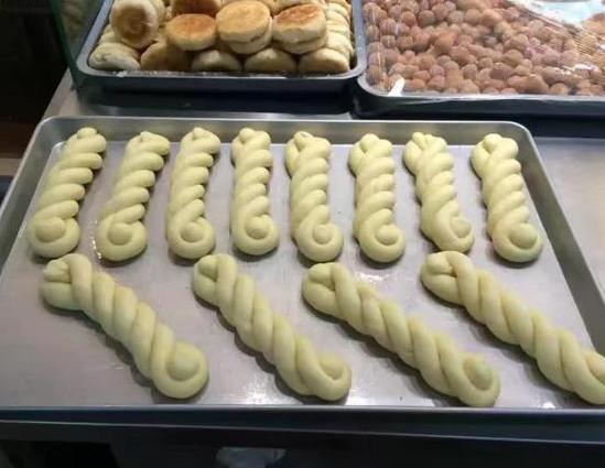 酸奶麻花能放多久?武汉粮道街酸奶大麻花哪个味道最好吃
