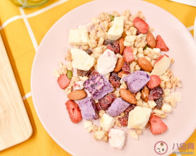 水果干适合减肥期间吃吗 如何选择水果干