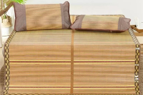 凉席和冰丝席哪个比较凉快 凉席和冰丝席区别