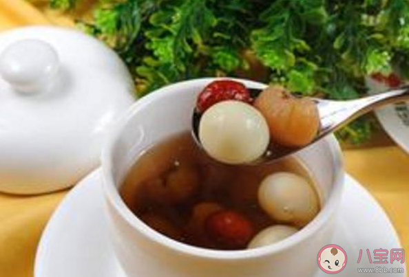 花生桂圆红枣汤怎么做 花生桂圆红枣汤有什么功效 花生桂圆红枣汤怎么做 花生桂圆红枣汤有什么功效