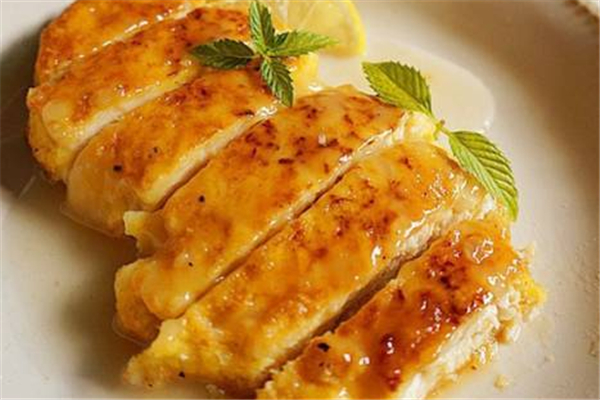 鸡胸肉吃多了有什么副作用 鸡胸肉一次吃多少比较好 鸡胸肉吃多了有什么副作用 鸡胸肉一次吃多少比较好