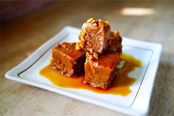 霉豆腐可以多吃吗 霉豆腐的功效和作用 霉豆腐可以多吃吗 霉豆腐的功效和作用