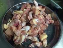 木耳炒鸡肉做法图解 8步做好简单美味木耳炒鸡肉1