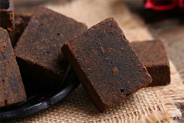 黑糖可以直接吃吗 黑糖可以做什么美食 黑糖可以直接吃吗 黑糖可以做什么美食