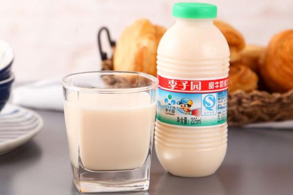李子园牛奶是哪里的品牌 李子园牛奶产地 李子园牛奶是哪里的品牌 李子园牛奶产地