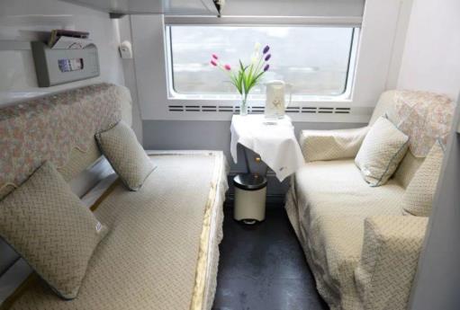 火车软卧跟异性一起住怎么办?软卧能买学生票吗