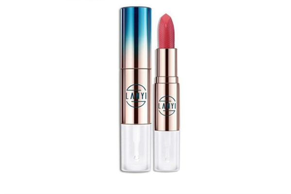 口红雨衣涂在口红前面还是后面 口红雨衣的正确使用方法 口红雨衣涂在口红前面还是后面 口红雨衣的正确使用方法