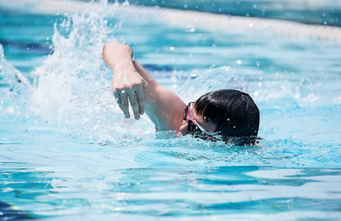 脚气治疗期间可以游泳吗2