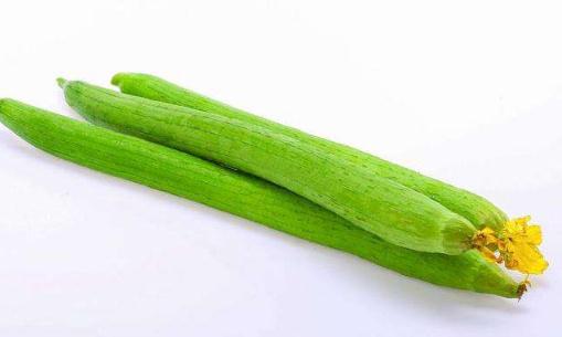 冬天的丝瓜是反季节蔬菜吗 丝瓜炒完发黑能吃吗