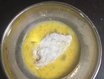 香蒜炸鸡翅做法图解 蒜香炸鸡翅简单做法步骤5