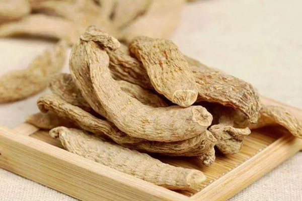 天麻对胃有刺激吗 天麻对脑梗塞有作用吗 天麻对胃有刺激吗 天麻对脑梗塞有作用吗