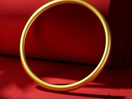 古法黄金手镯戴久了会怎么样?古法黄金手镯是不是忽悠人的