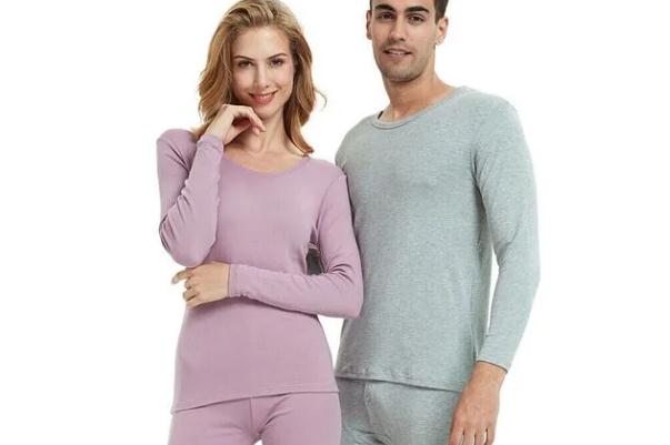 秋衣秋裤要翻过来洗吗 秋衣秋裤要洗了才能穿吗 秋衣秋裤要翻过来洗吗 秋衣秋裤要洗了才能穿吗