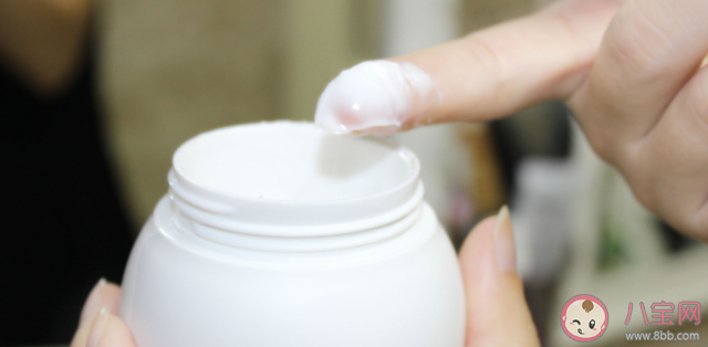 儿童面霜里含香精有危害吗 购买儿童护肤品有哪些坑 儿童面霜里含香精有危害吗 购买儿童护肤品有哪些坑