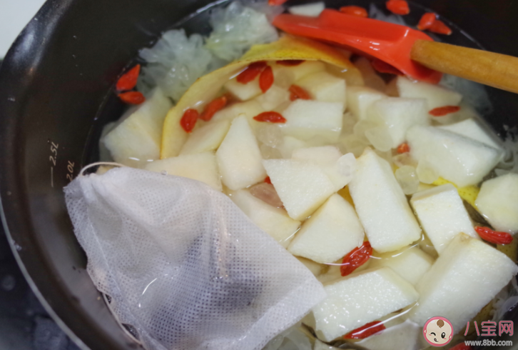 熬梨汤真能润肺止咳吗 ?为什么煮出的梨汤发黑 熬梨汤真能润肺止咳吗 ?为什么煮出的梨汤发黑