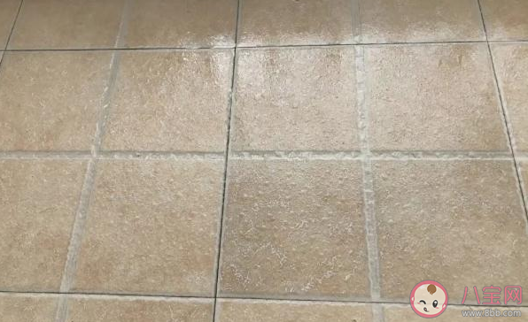 回南天开风扇会变得更潮湿吗 回南天跟楼层高低有关系吗 回南天开风扇会变得更潮湿吗 回南天跟楼层高低有关系吗