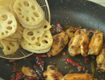 麻辣香锅鸡翅 在家简单做麻辣香锅鸡翅十分解馋15