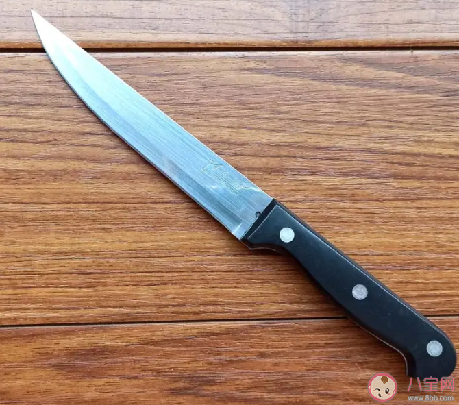 不小心被水果刀切伤怎么消毒 被水果刀划伤了该怎么办 不小心被水果刀切伤怎么消毒 被水果刀划伤了该怎么办