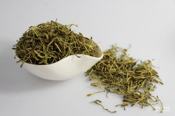 金银花泡水能治咽炎吗 金银花泡水能治咳嗽吗 金银花泡水能治咽炎吗 金银花泡水能治咳嗽吗