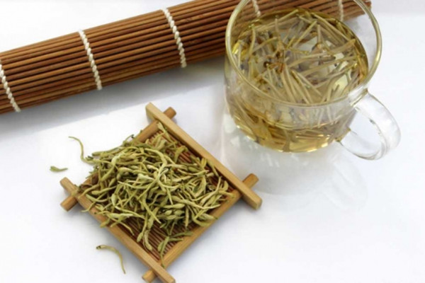 金银花能和山楂一起泡水喝吗 金银花能和蒲公英一起泡水喝吗 金银花能和山楂一起泡水喝吗 金银花能和蒲公英一起泡水喝吗