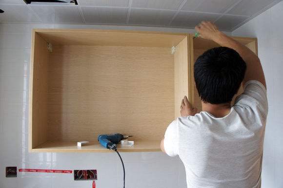 吊柜安装 吊柜怎么安装 吊柜安装步骤