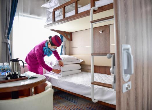 火车软卧跟异性一起住怎么办?软卧能买学生票吗