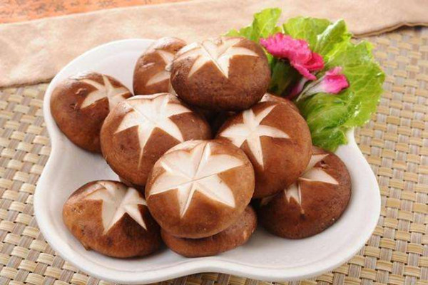 香菇是不是发物 香菇的嘌呤含量高不高 香菇是不是发物 香菇的嘌呤含量高不高