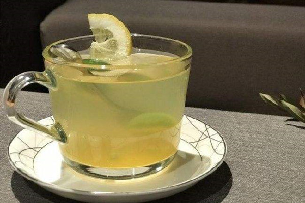 蜂蜜水的功效和作用 蜂蜜水上火还是降火 蜂蜜水的功效和作用 蜂蜜水上火还是降火