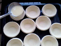 蛋挞的做法步骤图 家常简单美味蛋挞做法介绍5