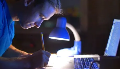 2022年国庆节带薪休假工资怎么算1