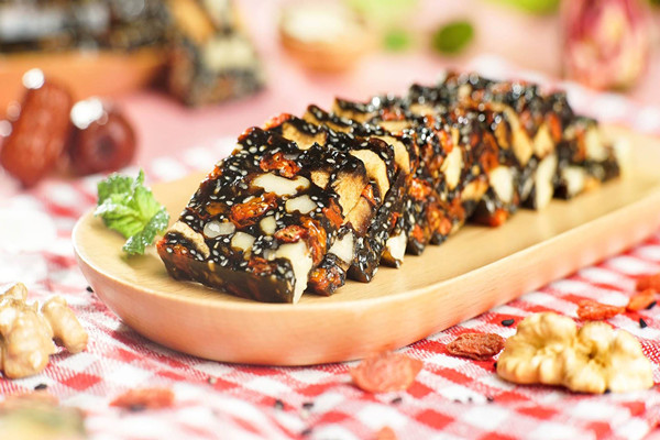 固本堂阿胶糕可以空腹吃吗 固本堂阿胶糕孕妇能吃吗 固本堂阿胶糕可以空腹吃吗 固本堂阿胶糕孕妇能吃吗