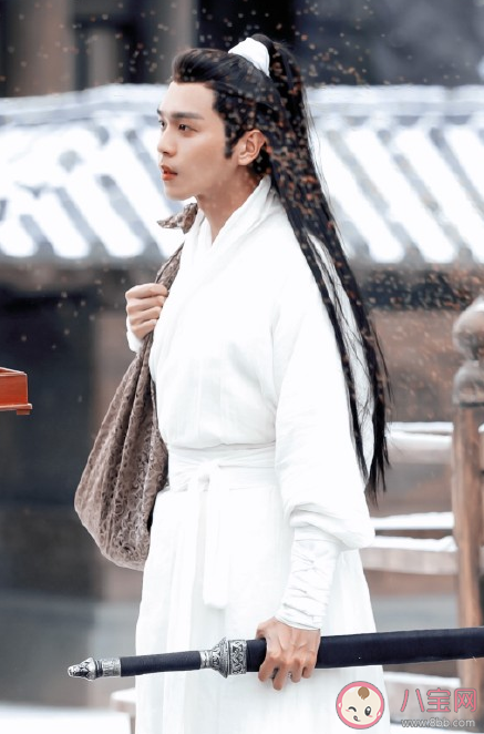 徐凤年为什么要藏拙 徐凤年有几位武学师傅 徐凤年为什么要藏拙 徐凤年有几位武学师傅