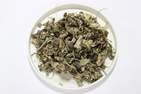 艾叶可以泡脚用吗 艾叶泡脚有什么作用与功效 艾叶可以泡脚用吗 艾叶泡脚有什么作用与功效