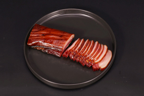 腊肉发霉了能不能吃 腊肉发霉了怎么处理 腊肉发霉了能不能吃 腊肉发霉了怎么处理