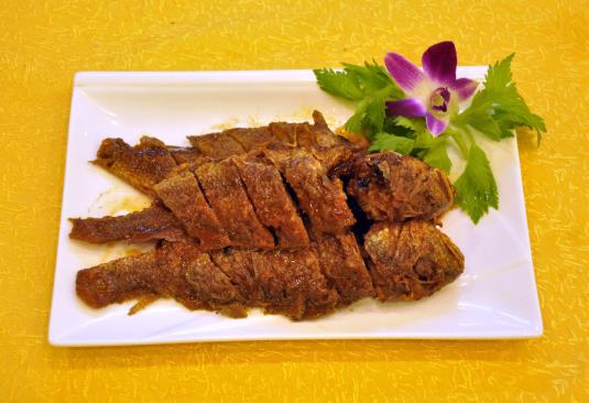 炸小干鱼用什么鱼?炸鱼掉皮是怎么回事