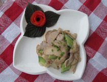 菱角炒肉做法图解 简单做出特色风味小炒菜11