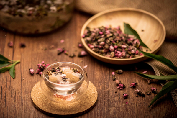 桃花茶是凉性还是热性 桃花茶能治便秘吗 桃花茶是凉性还是热性 桃花茶能治便秘吗