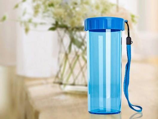 塑料杯装开水放冰箱会怎样?塑料杯的茶渍怎么处理