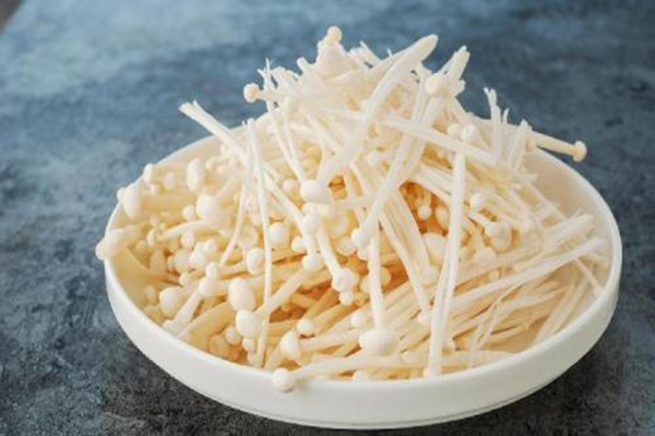 金针菇尿酸高可以吃吗 金针菇糖尿病人可以吃吗 金针菇尿酸高可以吃吗 金针菇糖尿病人可以吃吗